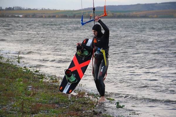 Pátek - víkend začíná - MUSHOW kiteboarding | snowkiting | foto/video | kite.. 