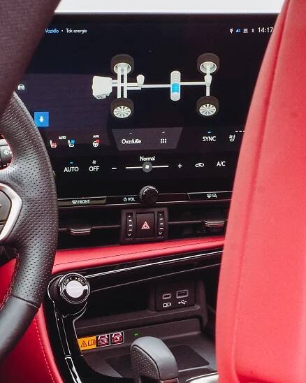Lexus NX 350h - takto má vyzerať luxusné a úsporné kompaktné SUV - TECHBOX.sk