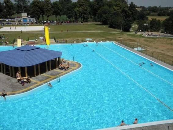 Koupaliště a kemp Chlumec nad Cidlinou - Dokempu.cz