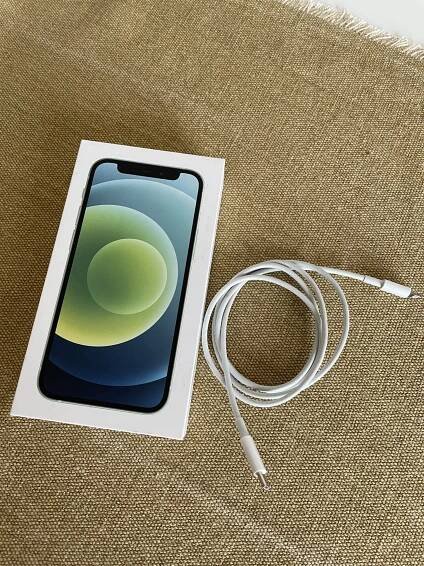 Prodám Prodám iPhone 12 mini 64gb za 15 000 CZK - 9/2021 - Apple Bazar