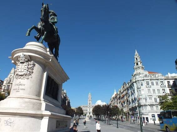 Avenida dos Aliados, Porto.