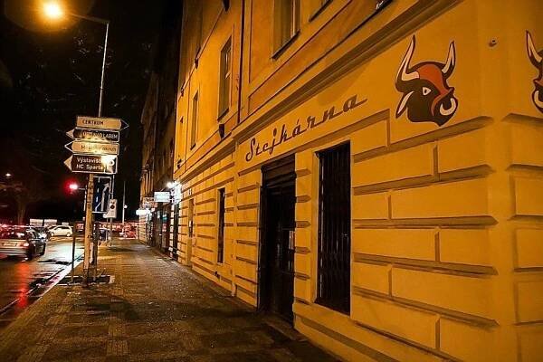Stejkárna Praha | Apetee