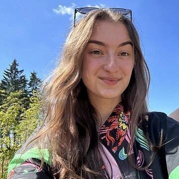 Sabina H. - doučování příprava na maturitu - čeština, příprava na přijímací zkoušky - sš v městě Hradec Králové | Doučuji.eu