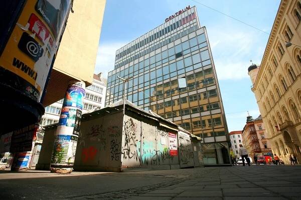 Stánkař z Pohořelce porazil radnici