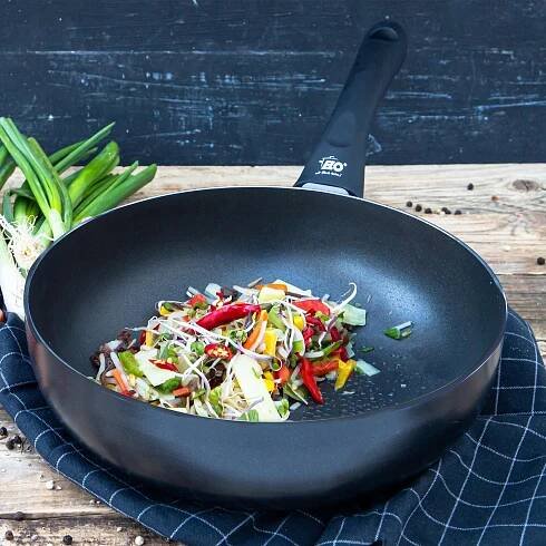 Wokpfanne mit Wabenboden Smart Life, Ø28cm