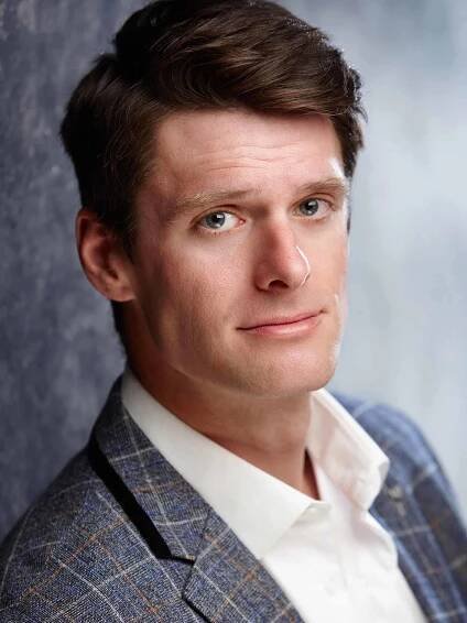 headshots-for-business-actors-social-media