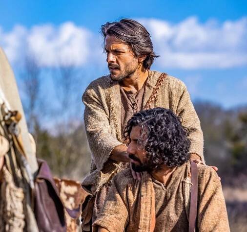 The Chosen - Protiprávní - Z filmu - Shahar Isaac, Noah James