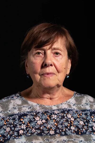 Věra Doušová (1947)