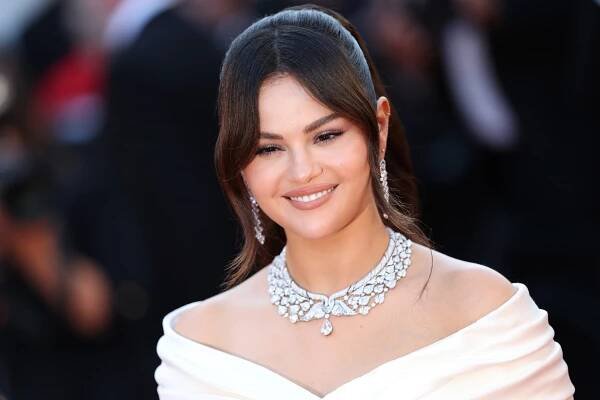 Selena Gomez, Jelly Roll, Becky G & More Receive 2024 Anthem Awards for Social Impact Work