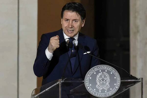 Fotogalerie: Italský premiér Giuseppe Conte - Deník.cz