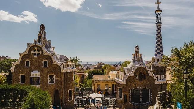 Barcelona Tours, Skip the Line Sagrada & Food Tours | Take Walks