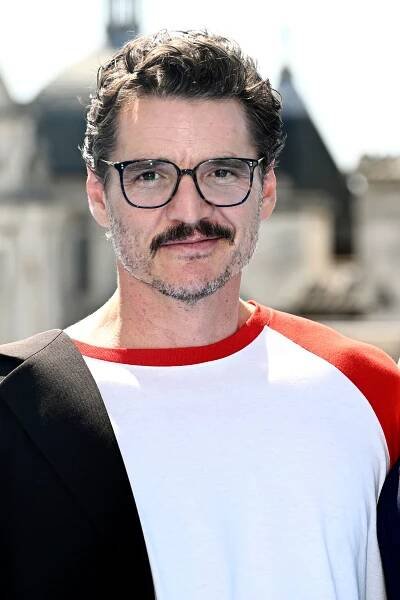 Pedro Pascal Had to Define “C*nty” for ‘Fantastic Four’ Screen Partner Vanessa Kirby