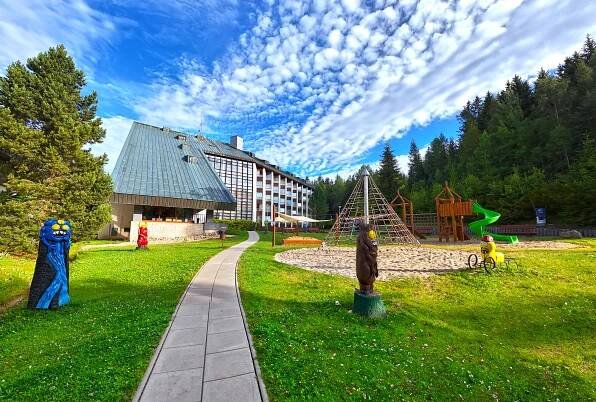 NOVÉ venkovní dětské hřiště | Wellness Hotel Svornost, ubytování Harrachov