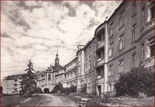 Nová Ves pod Pleší * budova sanatoria, park * Příbram * V1128