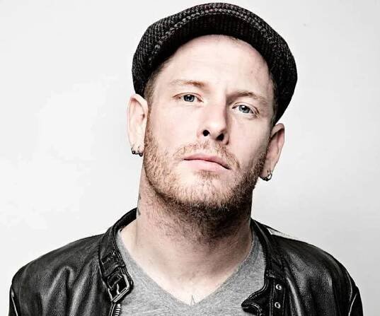 Corey Taylor Biography - Facts, Childhood, Family Life & Achievements