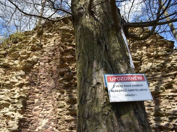 Zřícenina Pyšolec na Bystřicku se může opravit, peníze pomohou i dalším památkám