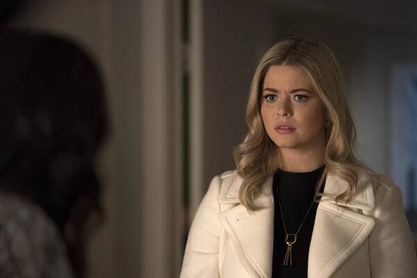 Prolhané krásky: Perfekcionistky - Pilot - Z filmu - Sasha Pieterse
