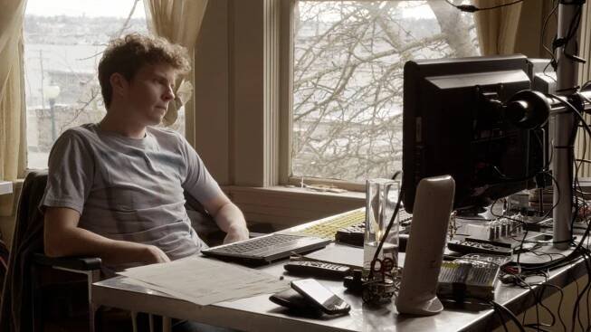 Continuum - Second Chances - Z filmu - Erik Knudsen