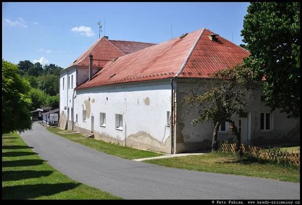 Hrady, tvrze, zámky a zříceniny – Fotografie z roku 2022 – 14.část / hrady-zriceniny.cz