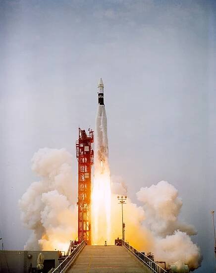 Štart náhradného cieľového objektu ATDA pomocou nosnej rakety Atlas, 1. jún 1966