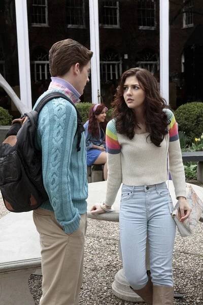 The Carrie Diaries - Pilot - Z filmu - Katie Findlay
