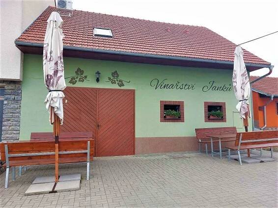 Apartmán nad vinařstvím, ubytování Perná