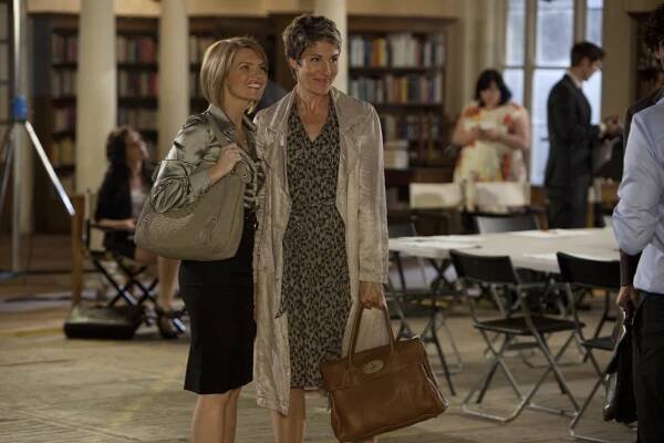 Epizody - Epizoda 3 - Z filmu - Kathleen Rose Perkins, Tamsin Greig