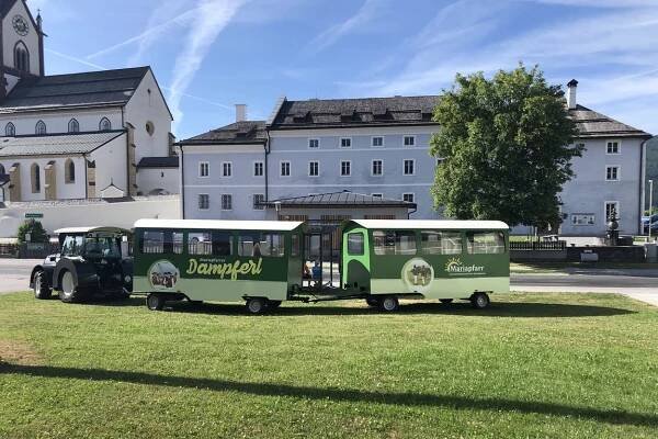 A ride on the Mariapfarrer Dampferl (bummerl train) is an experience © Ferienregion Lungau