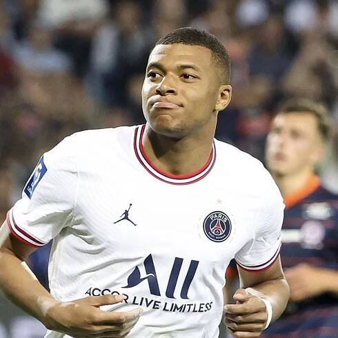 Kylian Mbappé reste au PSG et refuse le Real Madrid