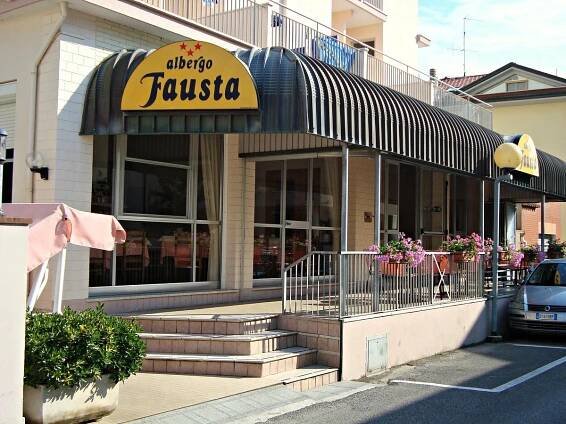FAUSTA HOTEL IGEA MARINA - Itálie - Emilia Romagna - Rimini | Superzajezdy.cz