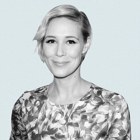 Liza Weil Talks Gilmore Girls Revival and the Joys (and Perils) of Playing Paris the Mean Girl