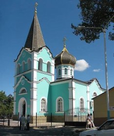 File:Anapa. Svyato-Onufrievsky hram.jpg - Wikimedia Commons