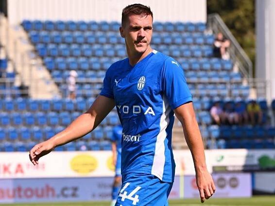 Největší přestupový ráj pro české fotbalisty? Toto léto frčí druhá Bundesliga - SportDeník