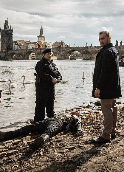 Gabriela Maria Schmeide, Lukáš Melník - Der Prag-Krimi - Wasserleiche - Z filmu