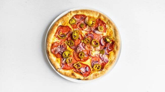 Fajn Pizza, Burger a Alkohol | Wolt | Doručení | Hradec Králové
