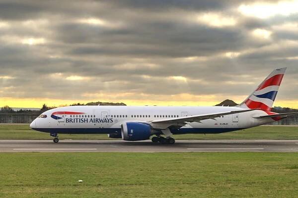 British Airways Boeing 787 taking off at London Heathrow airport.