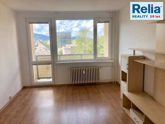 Pronájem bytu 3+1 s lodžií, 65 m2 - Liberec, Perštýn - ul. Na Perštýně