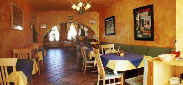 Pizzeria Olivo, Mírové náměstí 4, Dobříš