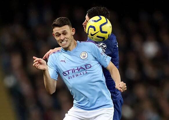 Manchester City otočil šlágr s Chelsea, lídr z Liverpoolu zachránil výhru před koncem
