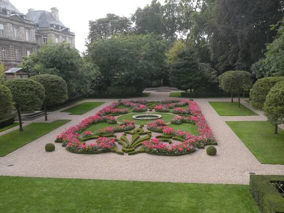 Soubor:Jardin du Petit Luxembourg.JPG – Wikipedie