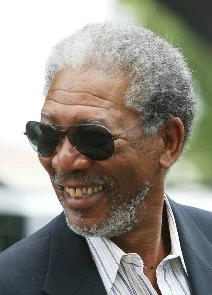 Marihuanu jím, piju, kouřím i šňupu, přiznal nemocný herec Morgan Freeman