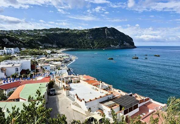Termální bohatství ostrova Ischia | Delfín Travel