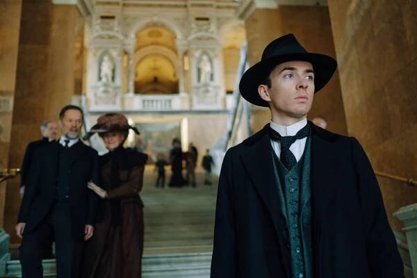 Matthew Beard - Vídeňská krev - Královna noci - Z natáčení