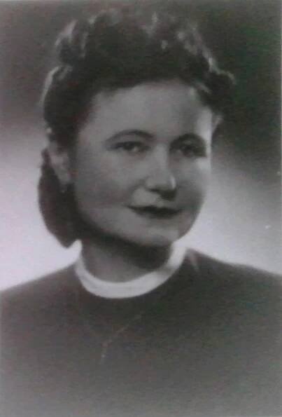Soubor:Marie Svobodova (roz. Ramesova).jpg