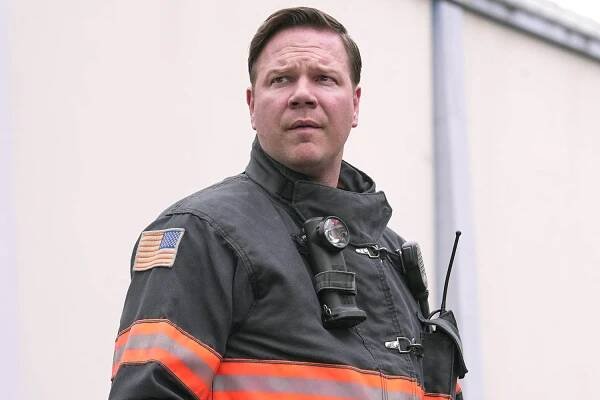 9-1-1: Lone Star's Jim Parrack Reveals Why 1 Scene Was 'Incredibly Cathartic' Ahead of Series Finale