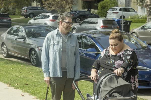 Timothy Omundson as Gregory and Chrissy Metz as Kate in "This Is Us."