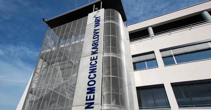 Nemocnice Karlovy Vary musela na několik hodin omezit provoz kvůli havárii elektrozařízení