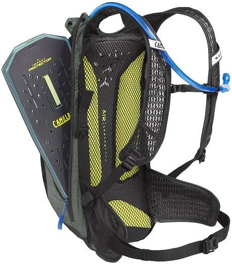 CamelBak – Novinky 2021 | Vesty, batohy, udržitelnost! | BikeAndRide.cz