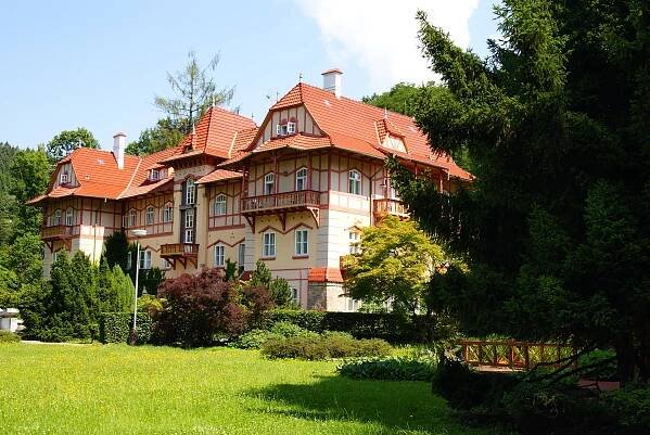 Vila Jestřábí