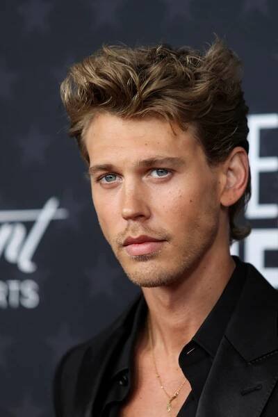 Odvážné modely na Critics' Choice Awards: Jen průhledná to může být!